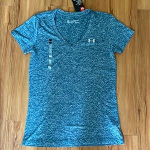 Under Armour Size XS V Neck Shirt NEW